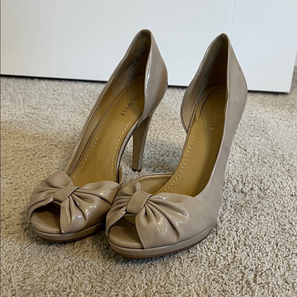 Nine West Taupe Bow Peep-Toe Heels